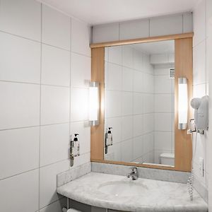Habitación Estándar con 2 Camas Individuales